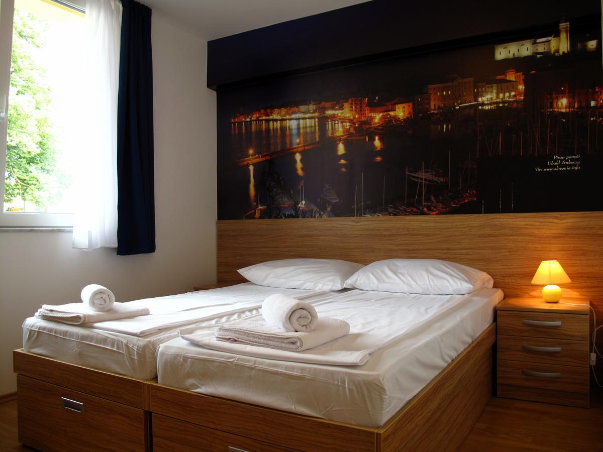 B&B By The Way Ljubljana Kültér fotó